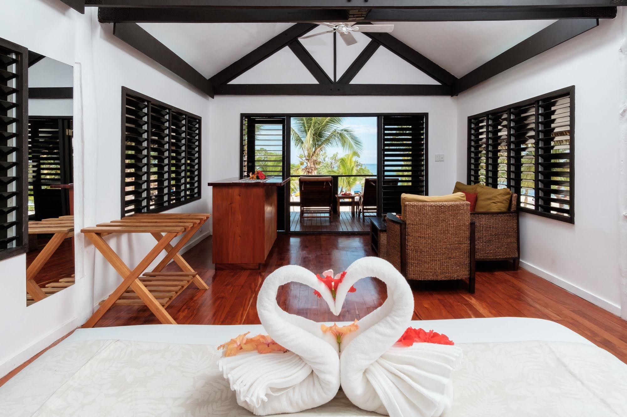 Viwa Island Resort Extérieur photo